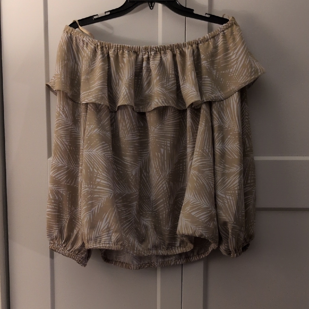 Michael Kors Beige and White Off-Shoulder Ruffle Blouse (New) - Picture 1 of 7